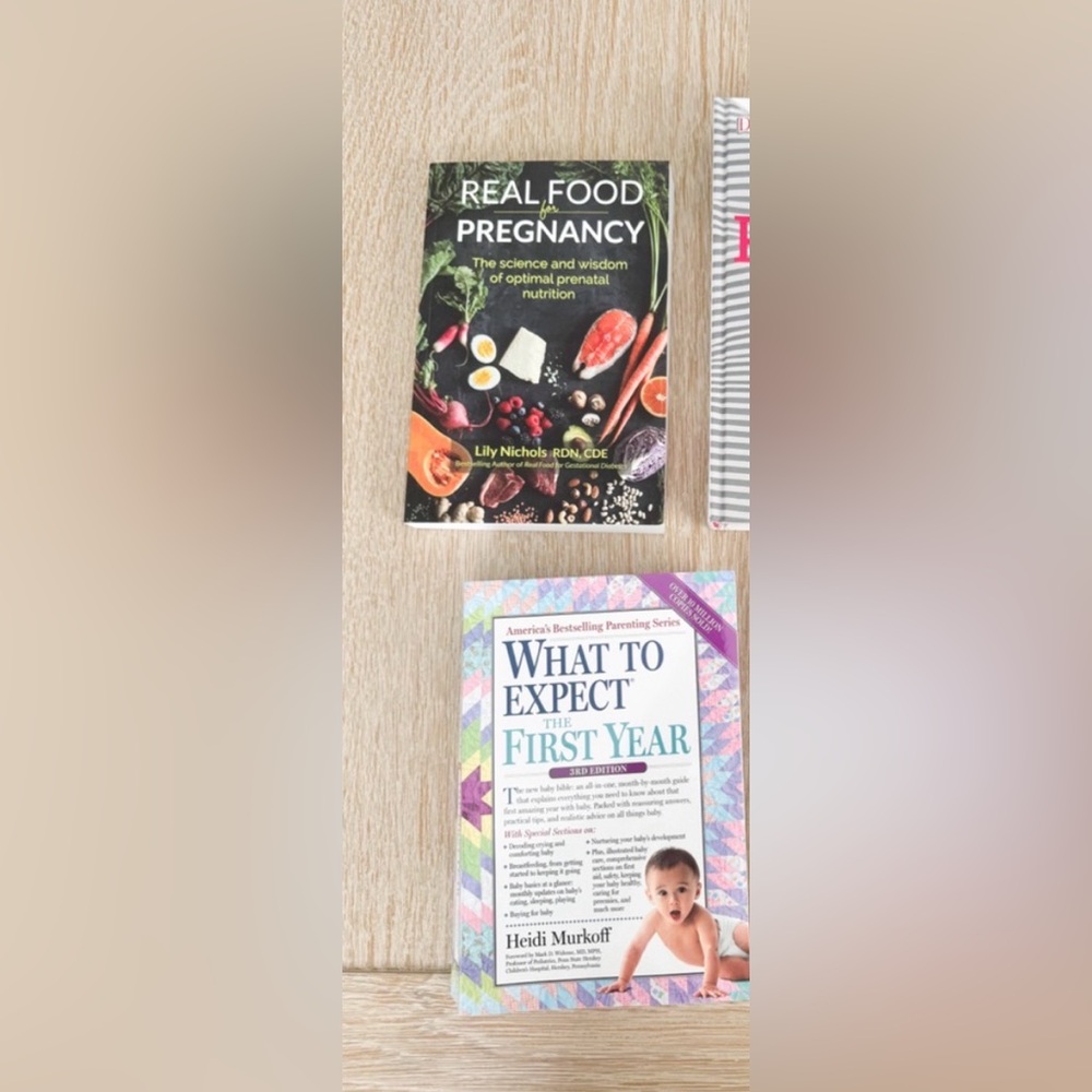 Real Food Pregnancy & What to Expect The First Year - Pregnancy and Baby Books